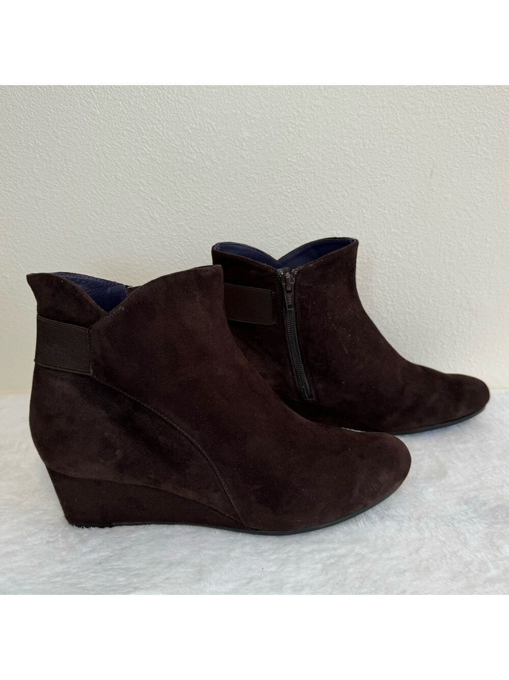 Vaneli Brown Suede Ankle Wedge Booties Size 8.5
